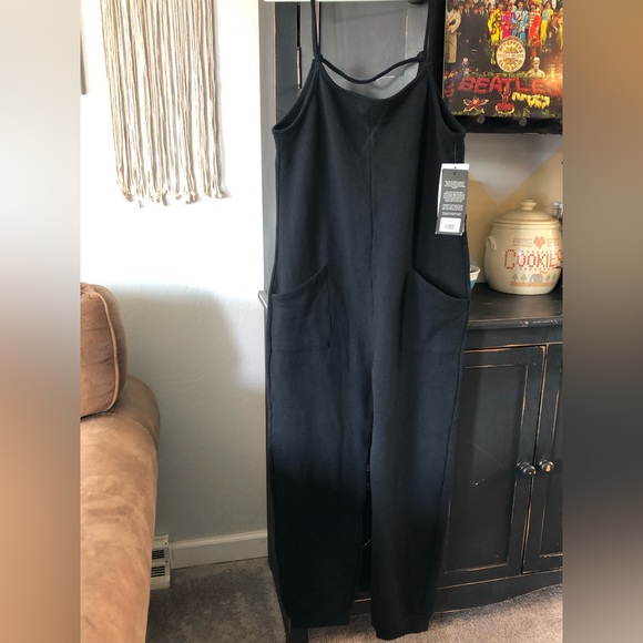 NWT Women’s Glyder Effortless Jumpsuit in black size large - Picture 6 of 15